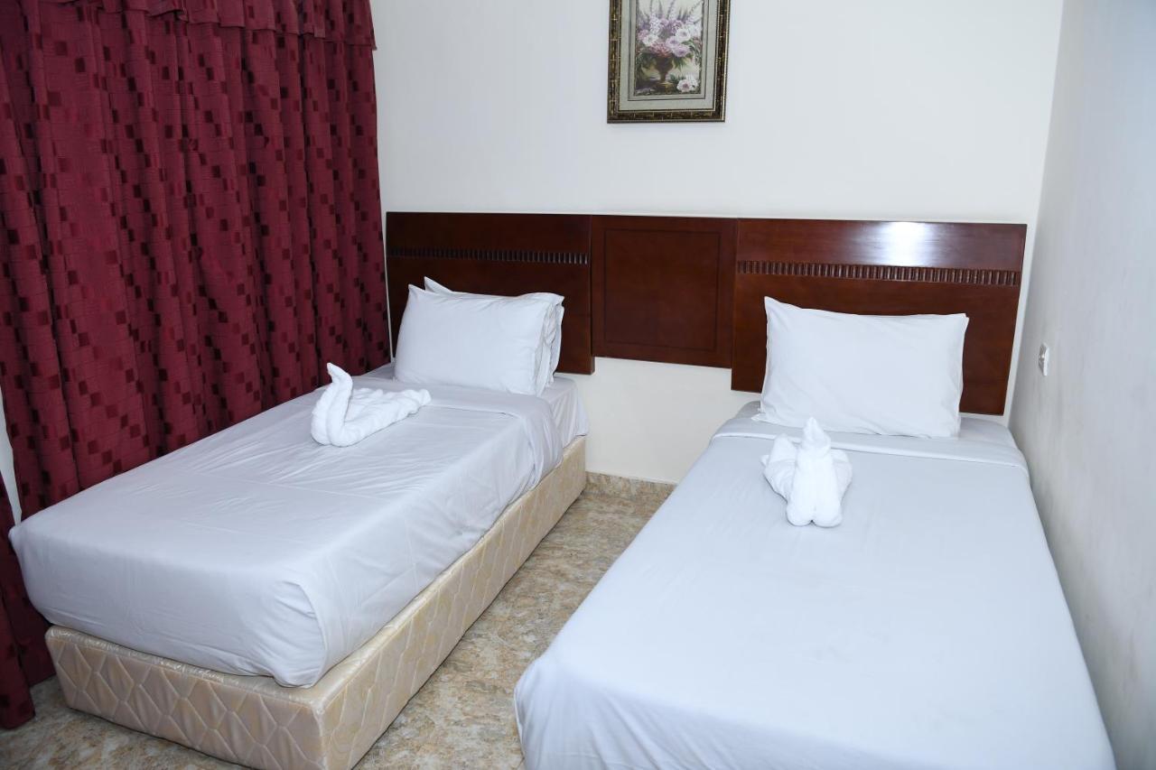 Continental Suite Farwaniya Kuwait City Ngoại thất bức ảnh