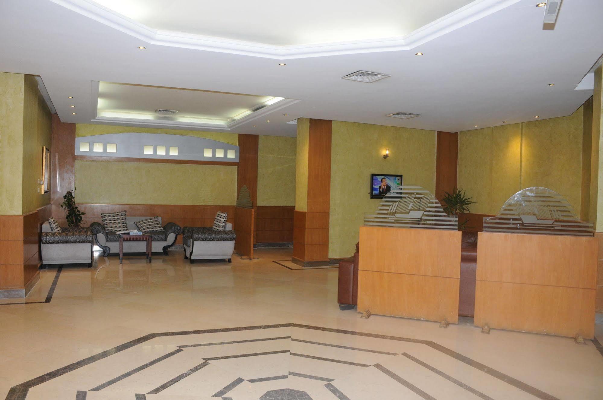 Continental Suite Farwaniya Kuwait City Ngoại thất bức ảnh
